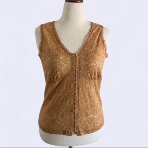 Elegant Lace Sleeveless Top